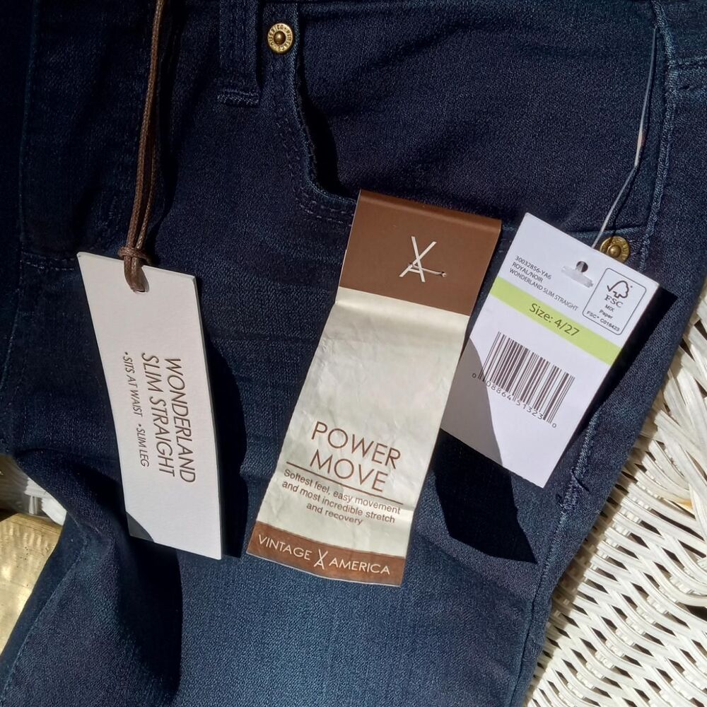 Vintage X America Power Move NWT ladies jeans sz. 4